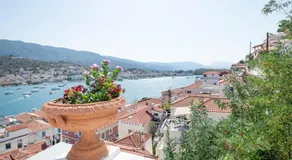 Traditional House under the Clock Tower with Sweet View - Image 5