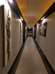 Business Hotel - Image 2