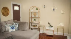Charming 1 BR Apt 6 miles from Downtown! - Image 2