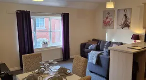 Hereford - Mayflower Coach House, Modern 2 Bedroom Property With Parking, Located South Of Hereford City, Suitable For Small Family, Couple Or Contractors - Sleeps Up To 5 Guests - Hosted by RENTMYHOUSE - Image 3