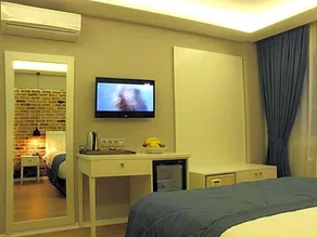 Santa Lucia Suites - Image 5