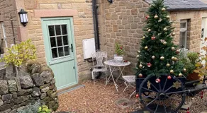 Carr’s cottage Eyam Peak District, - Image 5
