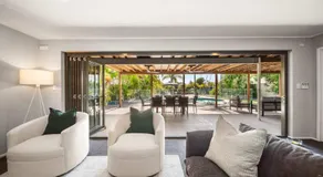 Luxe Waterfront Home - Pool, Pontoon w Deep Water Ocean Access - Image 5
