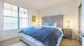 Irvine 2Bedroom 2 Bathroom Apartment with Kitchen Pool gym - Image 5