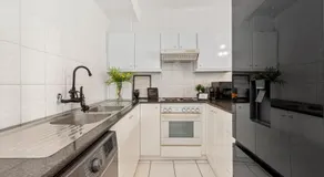 104 Hideaway Loft Studio - Image 3