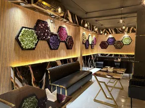 ARK HOTEL & RESTAURANT - Image 4