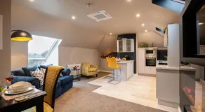 Robeen House - Image 2