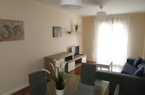 Apartamento Turistico Puente Romano P4 2-A - Image 2