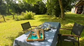 chambre d'hôtes vue sur jardin - Image 4