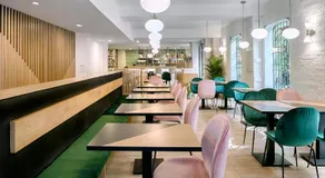 Blanq Carmen Hotel - Image 4