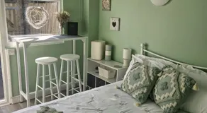 'Little Star' accommodation - Image 2