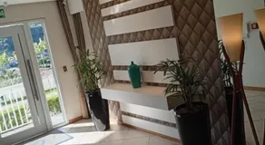 Quartos aconchegantes com banheiro privativo - Image 4
