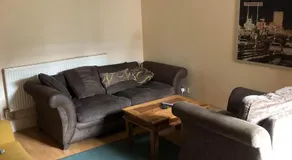 Room in town centre - Image 2