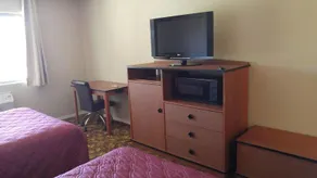 Loyalty Inn Pasco - Image 3