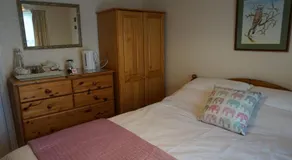The Nurseries Bed and Breakfast Fairford - Image 4