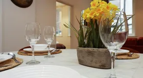 Beautiful Apartment Located on Ledbury High Street- Sleeps up to 8! Dog Friendly - Image 3