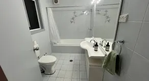 Airport Guesthouse - Image 4