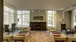 Global Luxury Suites at Kendall West - Image 2