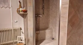 Großes gemütliches Zimmer mit eigener Dusche - Image 2