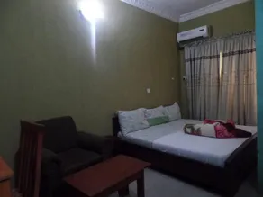 Prowess Hotel and Suites - Image 2