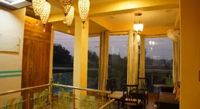 Hotel Mahishmati Palace - Image 2