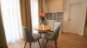 JUER Hotel - Image 3