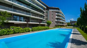MyFlat Coral 61 Luxury Apartment - Image 3