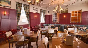 Salisbury Arms Hotel - Image 2