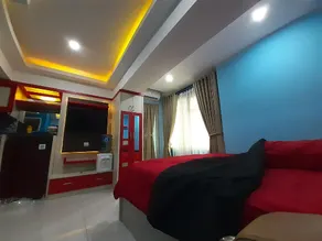 Studio24 @The Jarrdin By Gyza Property view kolam - Image 3