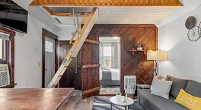 NEW!! Lovely unit w/ PRIVATE Hot Tub and patio! - Image 2