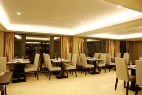 Ciao SaiGon Hotel & Spa - Image 4