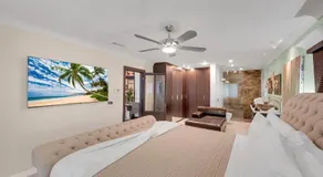 Magnificent Tropical Pool Home Miami SouthBrickell - Image 2