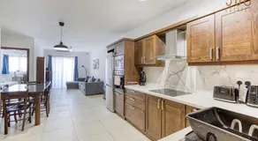 Charming & Central 3BR Apt with Private Terrace by 360 Estates - Image 3