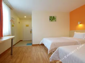 7 Days Inn Qingdao Haier Zone Ditie Tower Jiushui West Road - Image 5