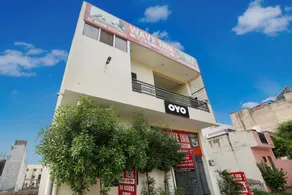 Hotel O Wave Inn Guest House - Image 2