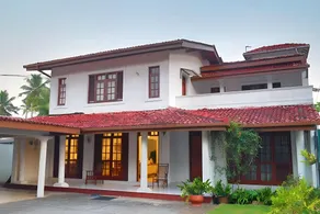 Elegant Garden Villa | 25min to City - Image 5
