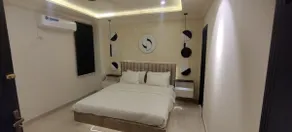 Two Bedroom Designer Appartment - Image 5
