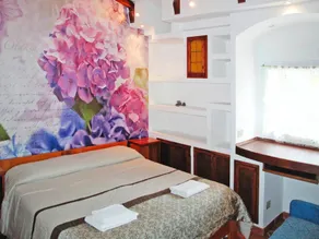 Apartment in Imperia with communal pool - Image 3