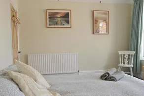 Clifton Road - Image 2