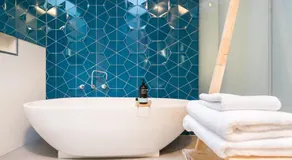 Aquabelle Apartments - Image 5