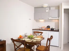 Cozy apartment with dishwasher, near the port of Le Teich - Image 3