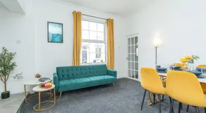 Open Mind Property - 4 Bedroom with 7 Double Beds - Image 5
