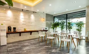 Jeju Ellui Hotel - Image 3