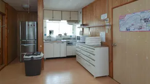 No cleaning fee! 120m2 private! Close to Kokusaidori! - Image 3