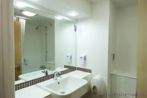 PREMIER INN DUDLEY (KINGSWINFORD) - Image 4