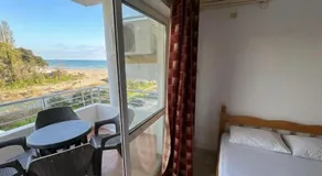 Palmera Beachfront Apartments - Image 4