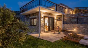 Lotzetta Suites by Estia - Image 5