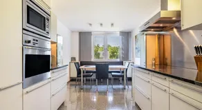 Cozy Apartment - Image 3