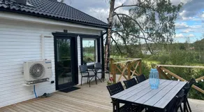 Modern Lakeside Hideaway - Image 5