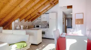 St Martin Loft Apartment - Image 2